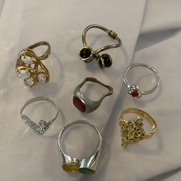 Big lot of 46 +10 piece, assorted, beautiful men’s, and ladies rings, jewelry - Picture 10 of 11